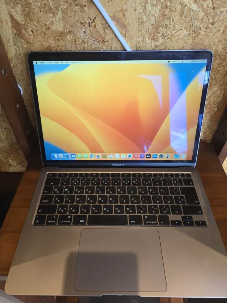 本日の修理）MacBook Airアクティベーションロック解除手伝い - スマホ