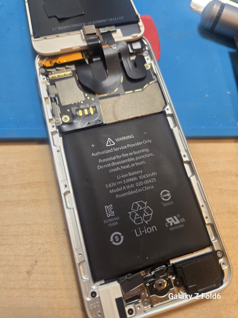 iPhone、Android、MacBook、ノートパソコン、Switchの修理、スマホ修理屋KoKoは岐阜のスマホ・PC修理専門店。

