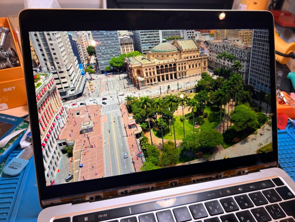 iPhone、Android、MacBook、ノートパソコン、Switchの修理、スマホ修理屋KoKoは岐阜のスマホ・PC修理専門店。