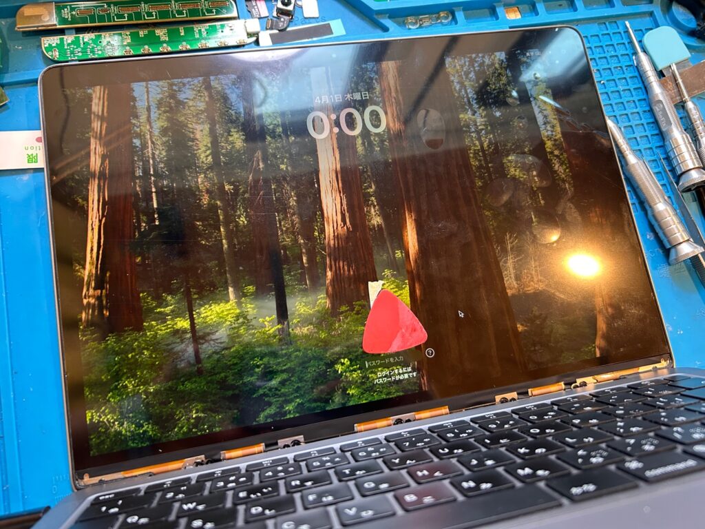 iPhone、Android、MacBook、ノートパソコン、Switchの修理、スマホ修理屋KoKoは岐阜のスマホ・PC修理専門店。
