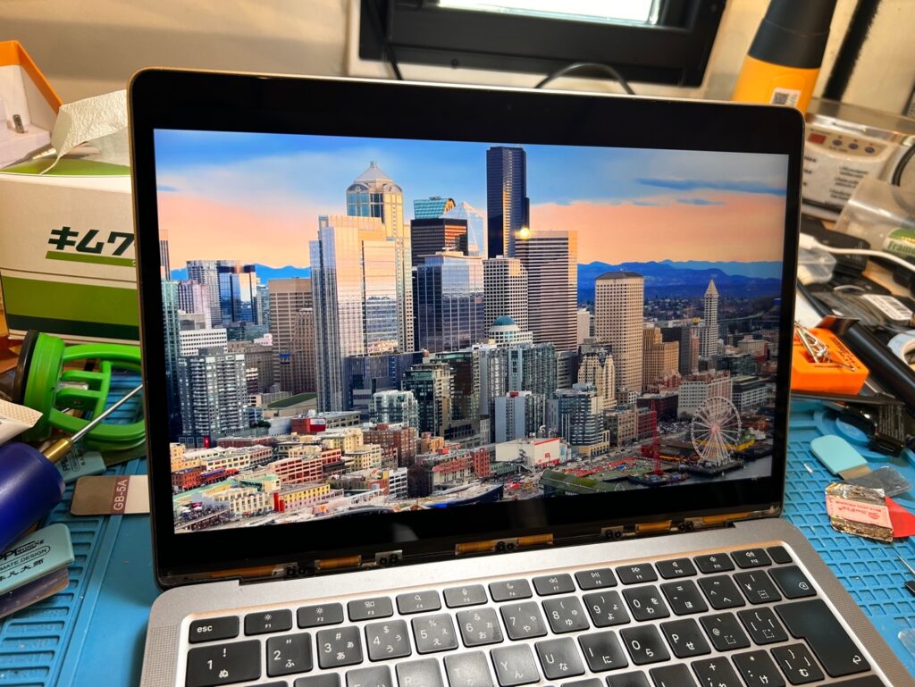 iPhone、Android、MacBook、ノートパソコン、Switchの修理、スマホ修理屋KoKoは岐阜のスマホ・PC修理専門店。
