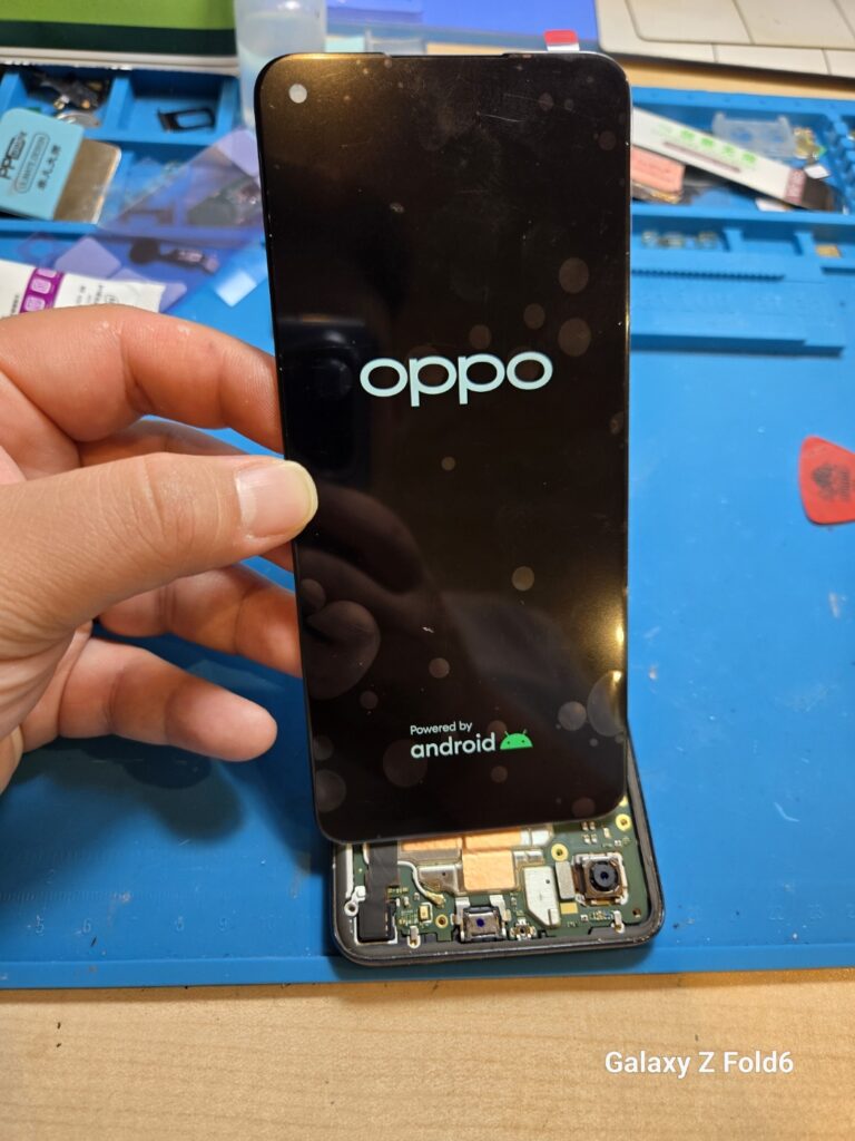 iPhone、Android、MacBook、ノートパソコン、Switchの修理、スマホ修理屋KoKoは岐阜のスマホ・PC修理専門店。