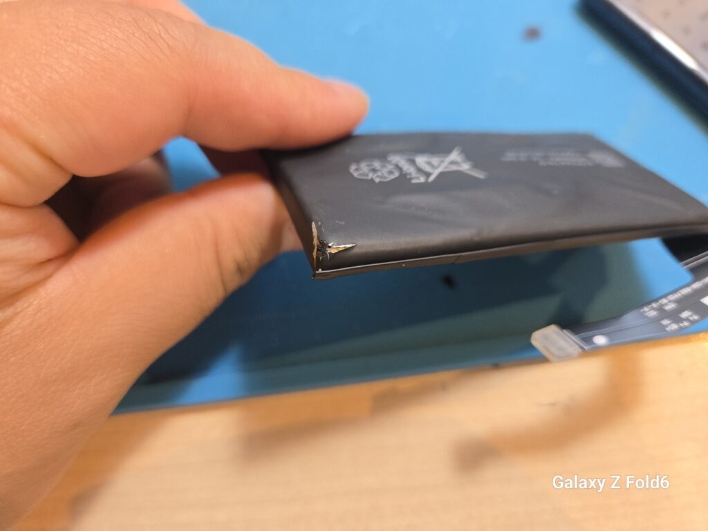 iPhone、Android、MacBook、ノートパソコン、Switchの修理、スマホ修理屋KoKoは岐阜のスマホ・PC修理専門店。
