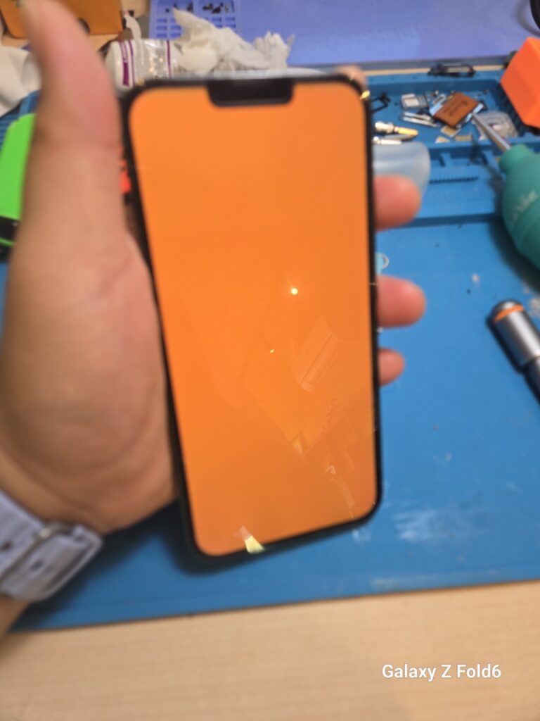 iPhone、Android、MacBook、ノートパソコン、Switchの修理、スマホ修理屋KoKoは岐阜のスマホ・PC修理専門店。
