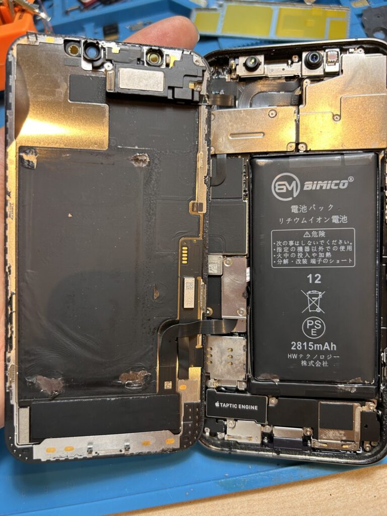iPhone、Android、MacBook、ノートパソコン、Switchの修理、スマホ修理屋KoKoは岐阜のスマホ・PC修理専門店。