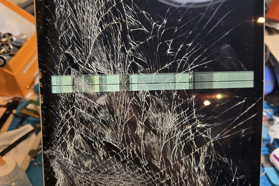 iPhone、Android、MacBook、ノートパソコン、Switchの修理、スマホ修理屋KoKoは岐阜のスマホ・PC修理専門店。