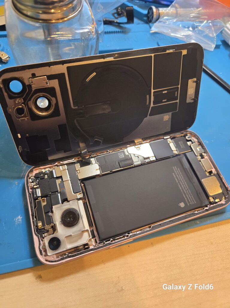 iPhone、Android、MacBook、ノートパソコン、Switchの修理、スマホ修理屋KoKoは岐阜のスマホ・PC修理専門店。