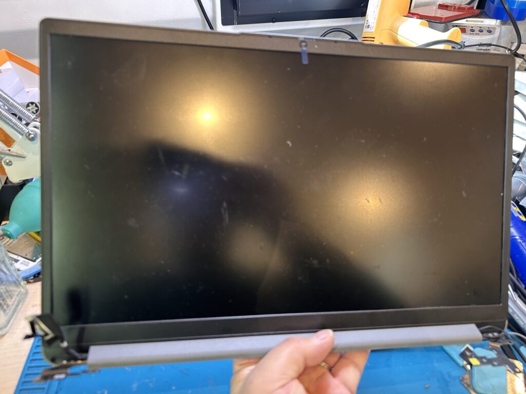 iPhone、Android、MacBook、ノートパソコン、Switchの修理、スマホ修理屋KoKoは岐阜のスマホ・PC修理専門店。