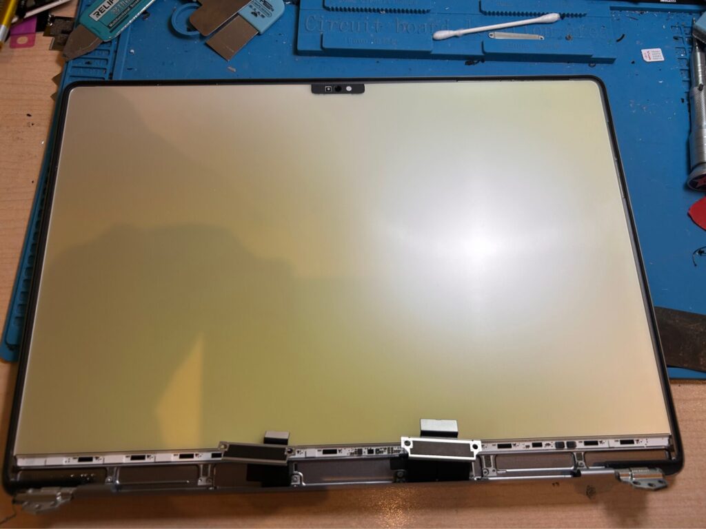 iPhone、Android、MacBook、ノートパソコン、Switchの修理、スマホ修理屋KoKoは岐阜のスマホ・PC修理専門店。
