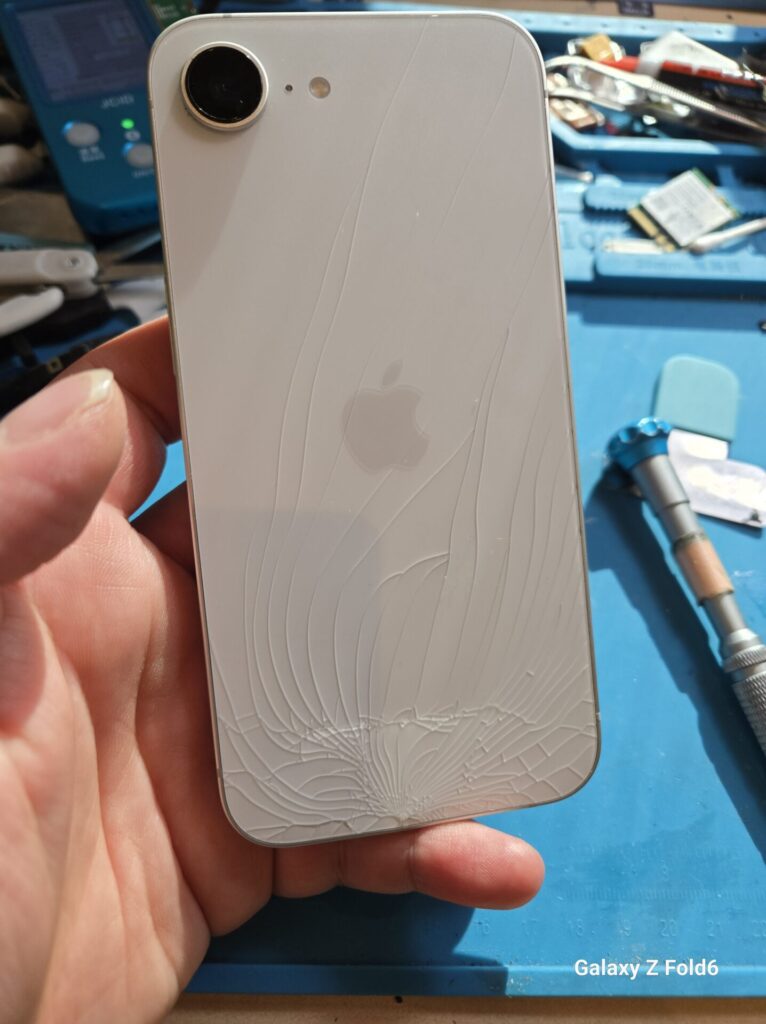 iPhone、Android、MacBook、ノートパソコン、Switchの修理、スマホ修理屋KoKoは岐阜のスマホ・PC修理専門店。