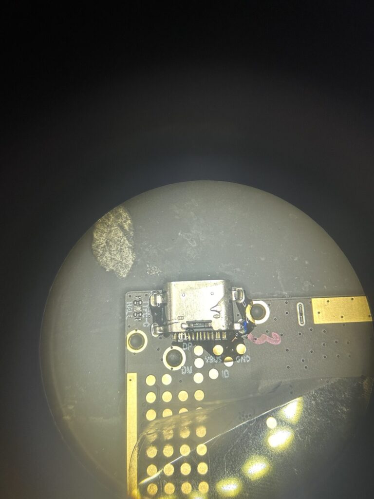 iPhone、Android、MacBook、ノートパソコン、Switchの修理、スマホ修理屋KoKoは岐阜のスマホ・PC修理専門店。