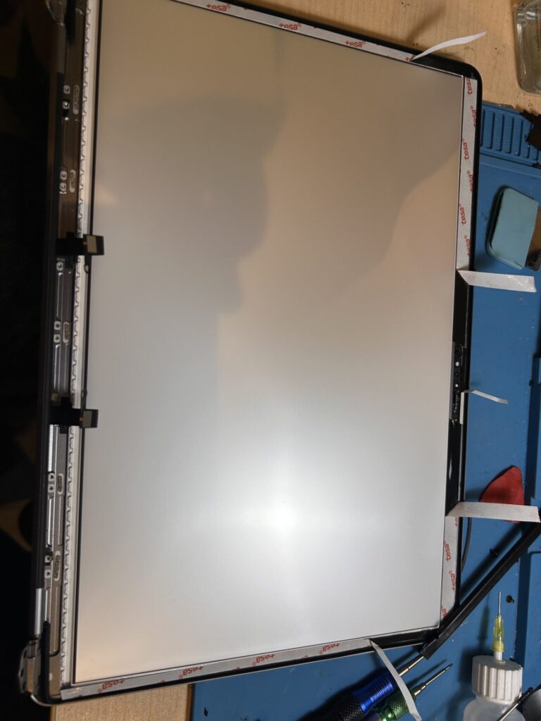 iPhone、Android、MacBook、ノートパソコン、Switchの修理、スマホ修理屋KoKoは岐阜のスマホ・PC修理専門店。
