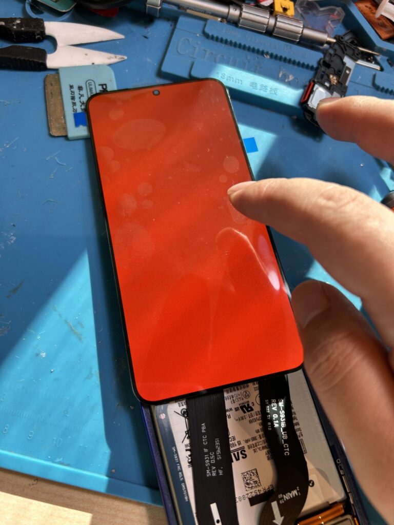 iPhone、Android、MacBook、ノートパソコン、Switchの修理、スマホ修理屋KoKoは岐阜のスマホ・PC修理専門店。