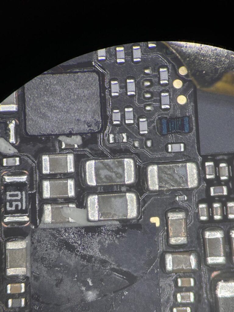 iPhone、Android、MacBook、ノートパソコン、Switchの修理、スマホ修理屋KoKoは岐阜のスマホ・PC修理専門店。