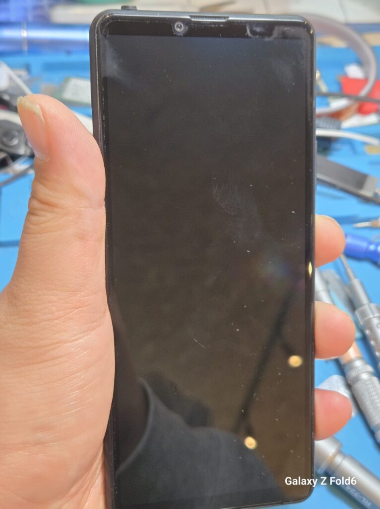 iPhone、Android、MacBook、ノートパソコン、Switchの修理、スマホ修理屋KoKoは岐阜のスマホ・PC修理専門店。
