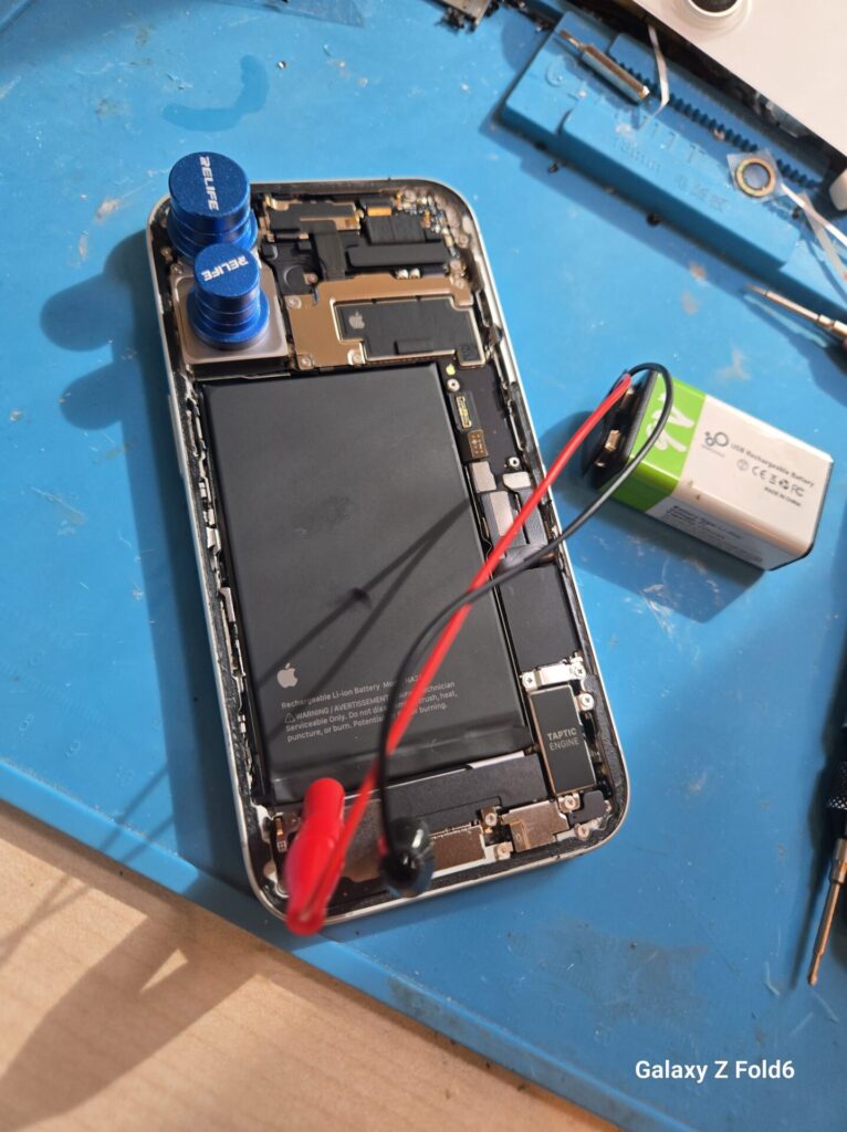 iPhone、Android、MacBook、ノートパソコン、Switchの修理、スマホ修理屋KoKoは岐阜のスマホ・PC修理専門店。
