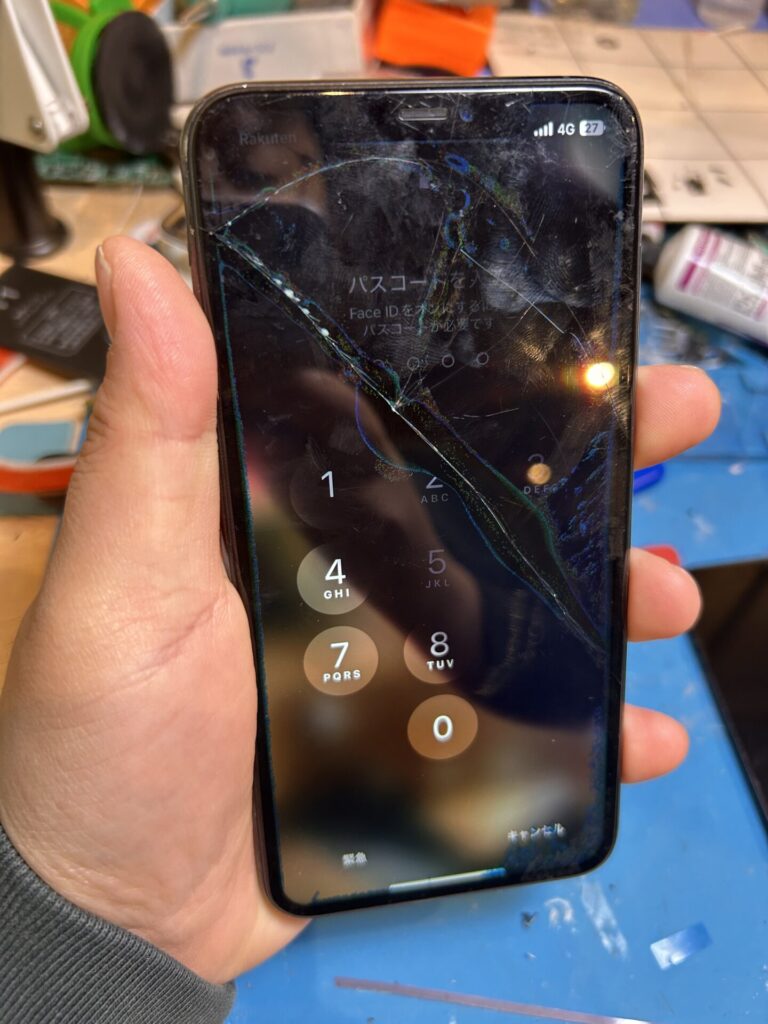 iPhone、Android、MacBook、ノートパソコン、Switchの修理、スマホ修理屋KoKoは岐阜のスマホ・PC修理専門店。