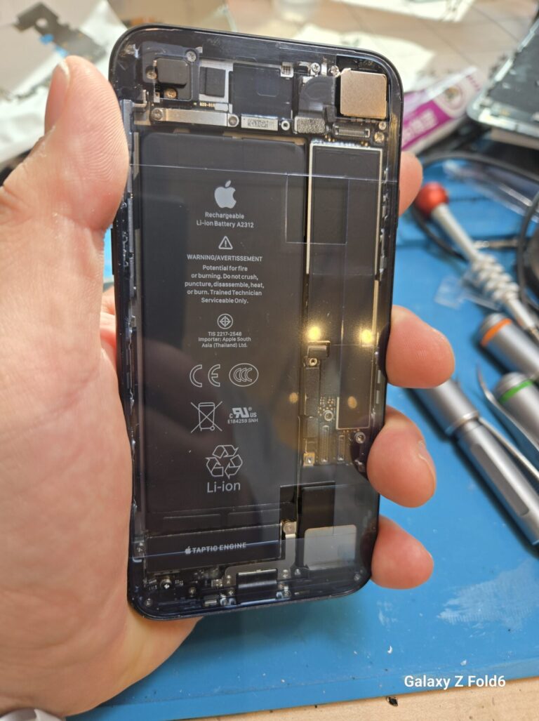 iPhone、Android、MacBook、ノートパソコン、Switchの修理、スマホ修理屋KoKoは岐阜のスマホ・PC修理専門店。