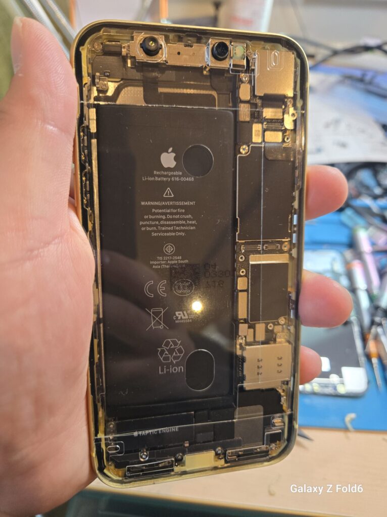 iPhone、Android、MacBook、ノートパソコン、Switchの修理、スマホ修理屋KoKoは岐阜のスマホ・PC修理専門店。