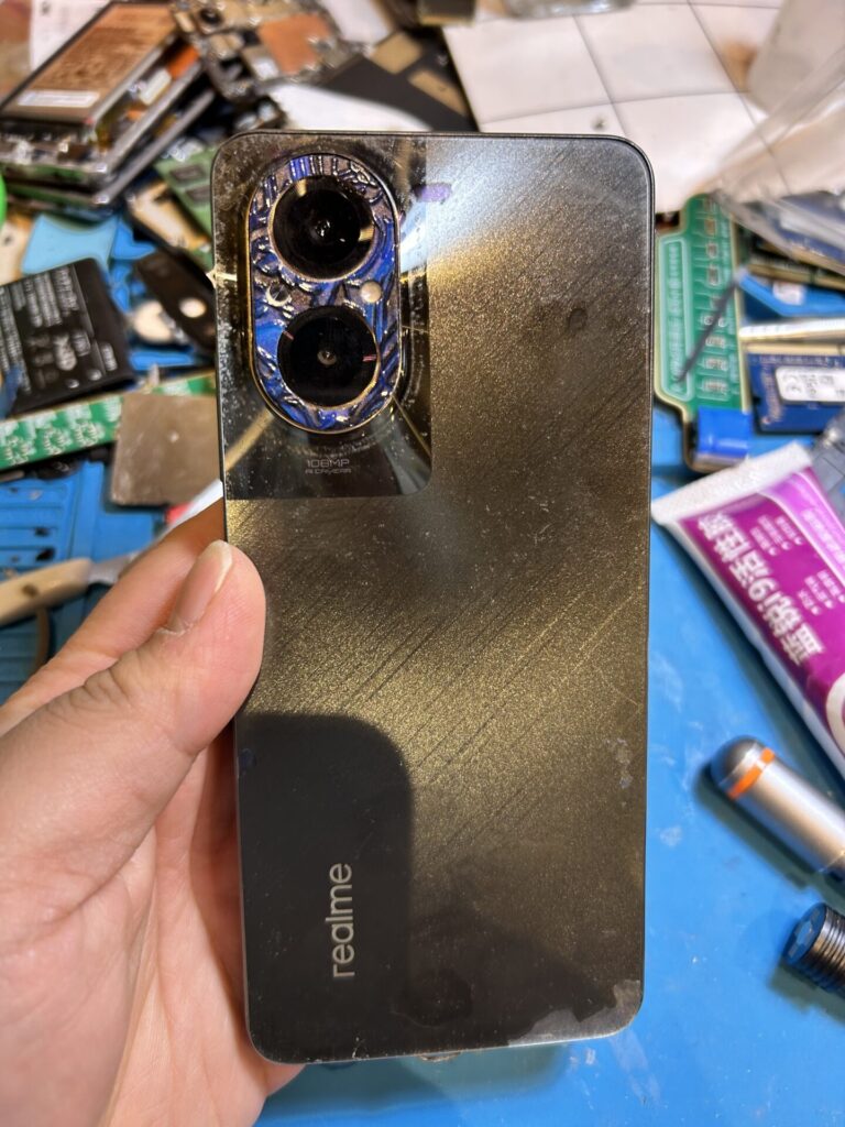 iPhone、Android、MacBook、ノートパソコン、Switchの修理、スマホ修理屋KoKoは岐阜のスマホ・PC修理専門店。
