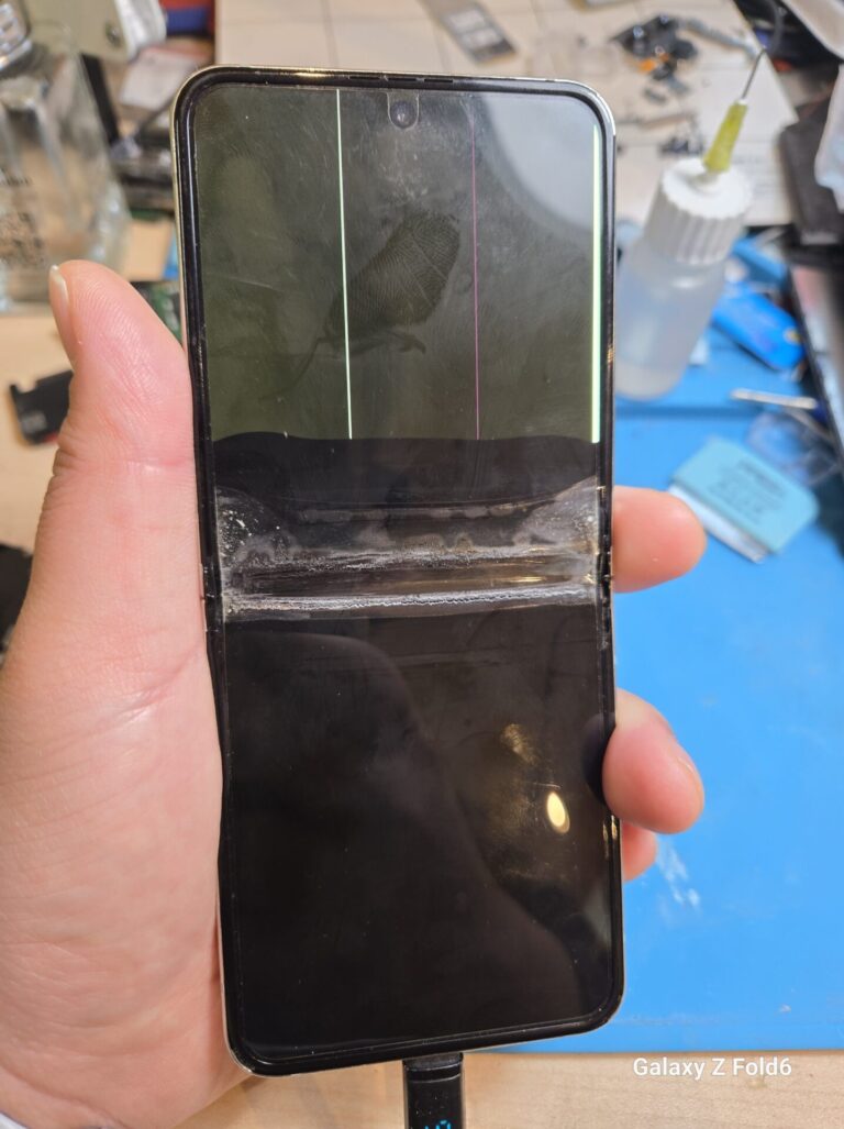 iPhone、Android、MacBook、ノートパソコン、Switchの修理、スマホ修理屋KoKoは岐阜のスマホ・PC修理専門店。