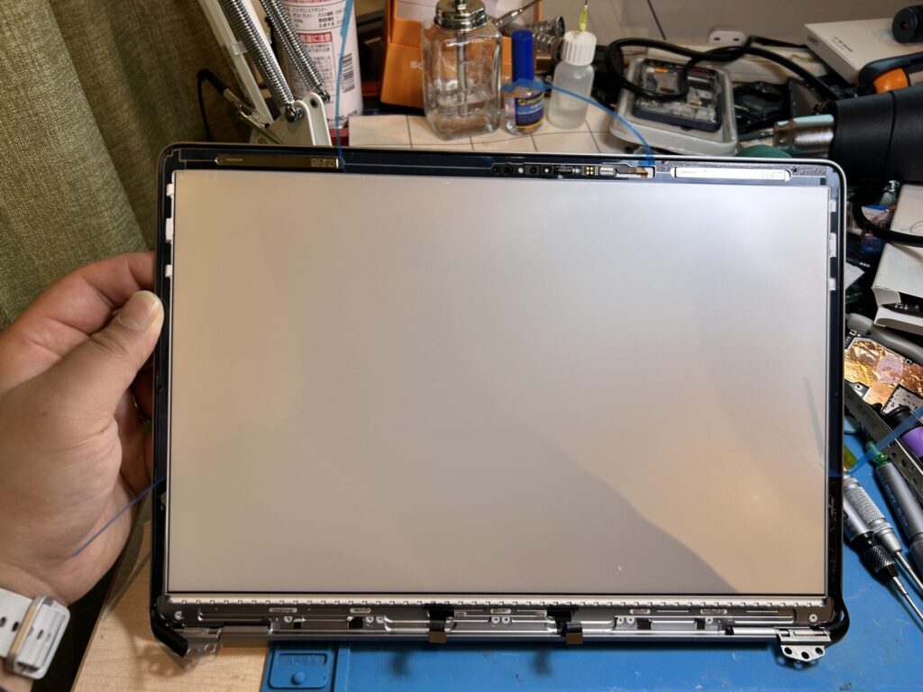 iPhone、Android、MacBook、ノートパソコン、Switchの修理、スマホ修理屋KoKoは岐阜のスマホ・PC修理専門店。