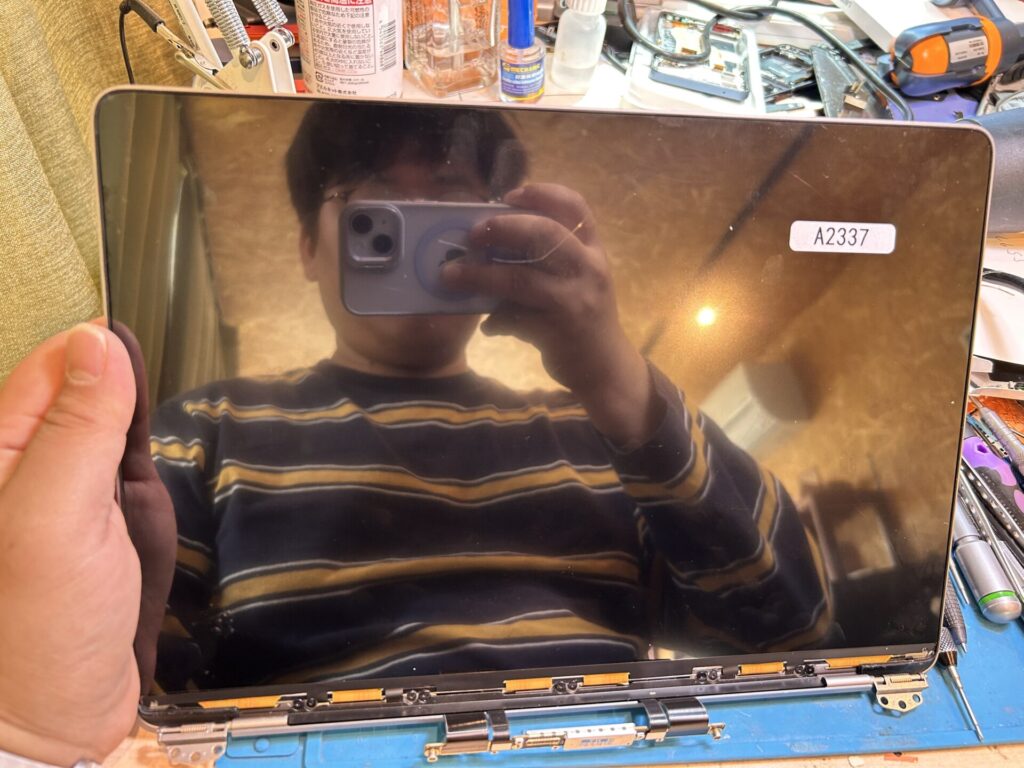 iPhone、Android、MacBook、ノートパソコン、Switchの修理、スマホ修理屋KoKoは岐阜のスマホ・PC修理専門店。