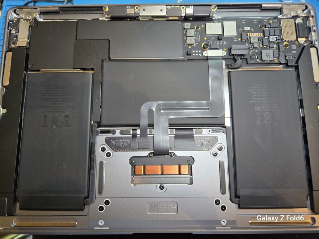 iPhone、Android、MacBook、ノートパソコン、Switchの修理、スマホ修理屋KoKoは岐阜のスマホ・PC修理専門店。