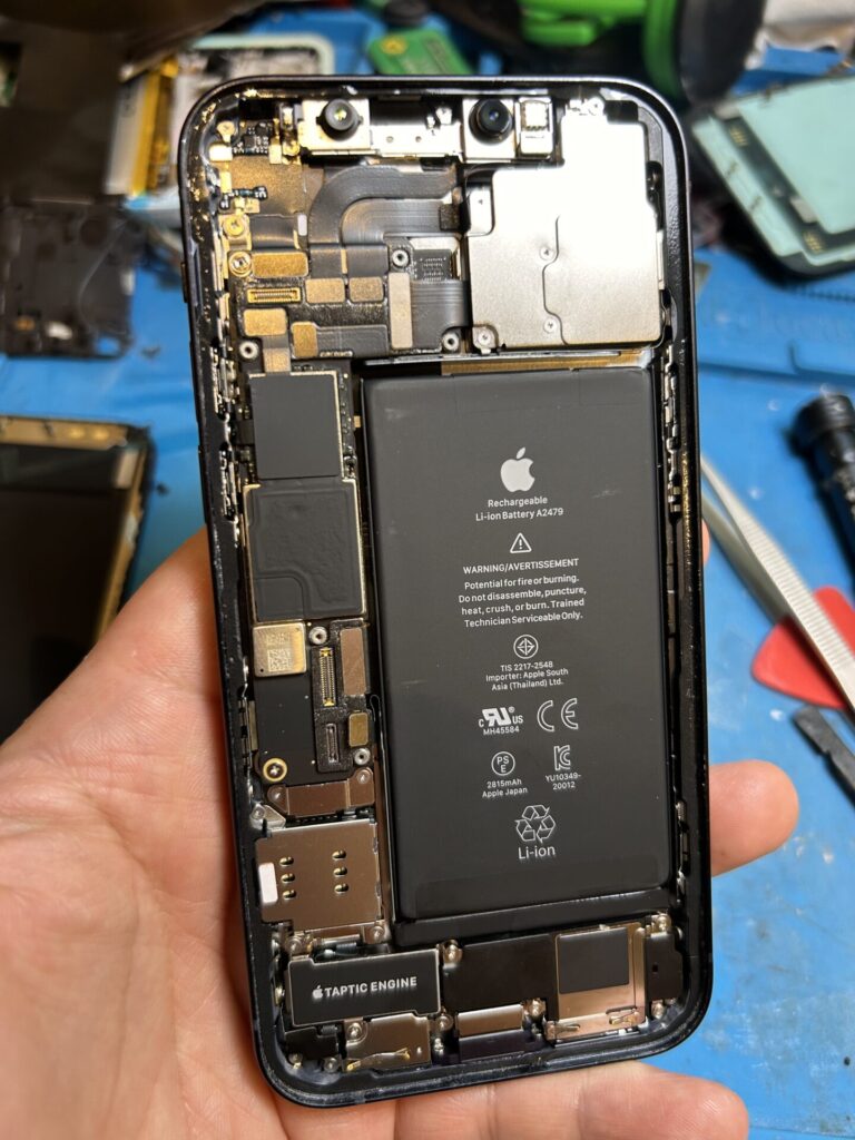iPhone、Android、MacBook、ノートパソコン、Switchの修理、スマホ修理屋KoKoは岐阜のスマホ・PC修理専門店。