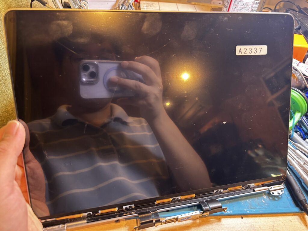 iPhone、Android、MacBook、ノートパソコン、Switchの修理、スマホ修理屋KoKoは岐阜のスマホ・PC修理専門店。